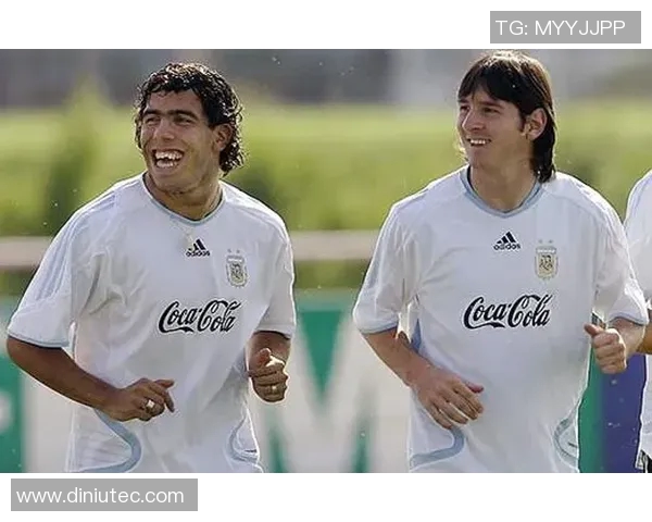 特维斯与梅西的足球传奇对决谁才是阿根廷的真正骄傲