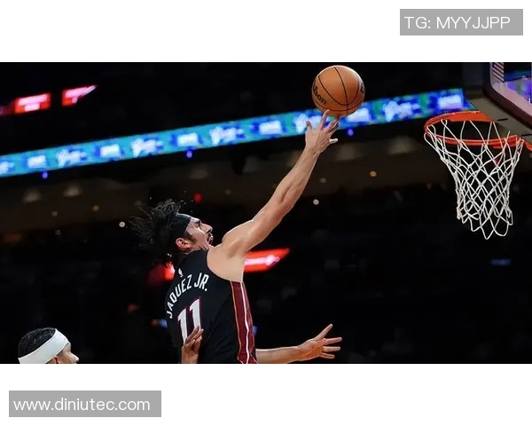 热火与湖人激战正酣比分直播全程跟踪精彩瞬间不容错过