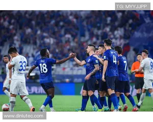 申花与上港历史交锋比分回顾及精彩瞬间分析