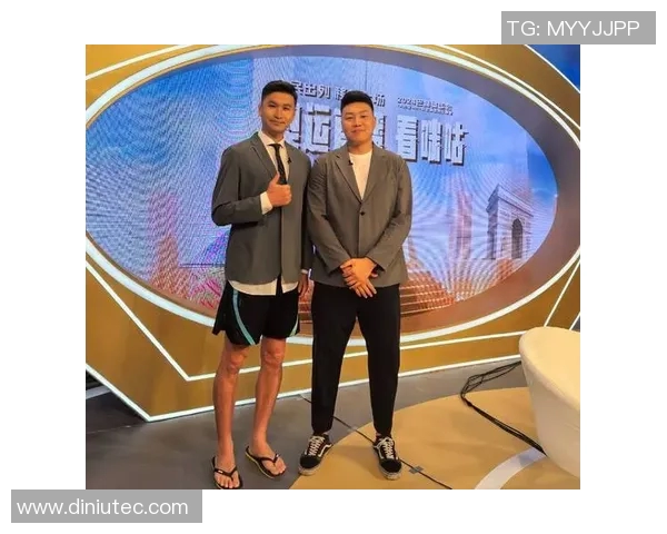 李根：从篮球场上的拼搏到人生舞台的蜕变之路