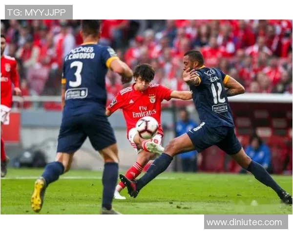 本菲卡与波尔图历史交锋回顾及其在葡超联赛中的影响力分析